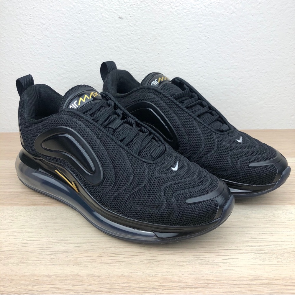 Nike Women’s Air Max 720 ‘Black Metallic’ - Picture 3 of 8